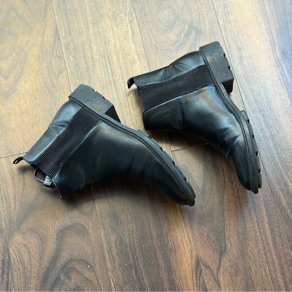ZARA Black Chelsea Boots – Women’s Size 38 (US 7.5) - Picture 2 of 8